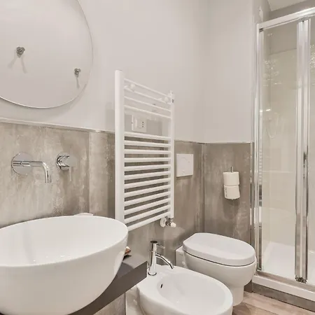 5terre-vicino Stazione Guest house La Spezia