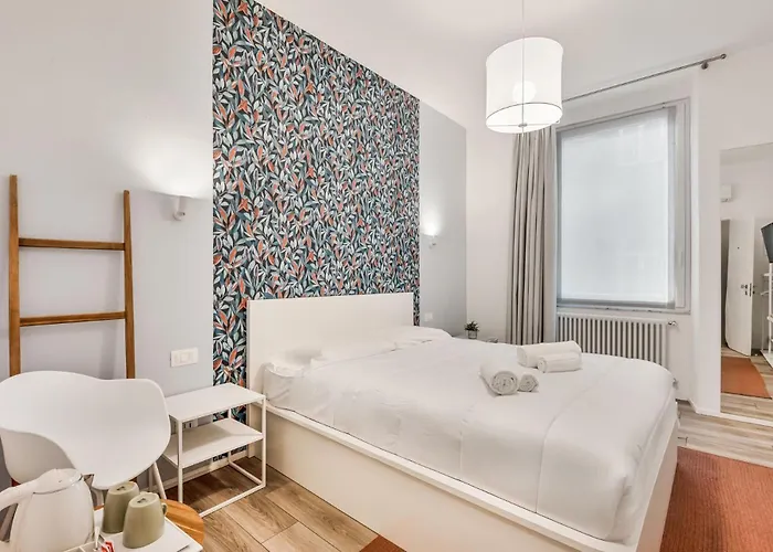 5terre-vicino Stazione 3* La Spezia